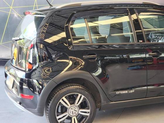 VOLKSWAGEN UP 1.0 MPI MOVE UP 12V FLEX 4P AUTOMATIZADO VOLKSWAGEN UP 1.0 MPI MOVE UP 12V FLEX 4P AUTOMATIZADO